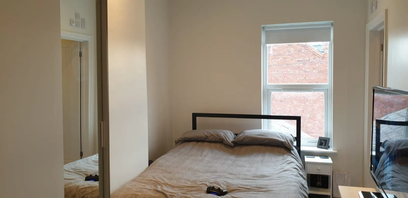 Flat 5, 143 Monks Road, - 1 Bed - Thumbnail 4